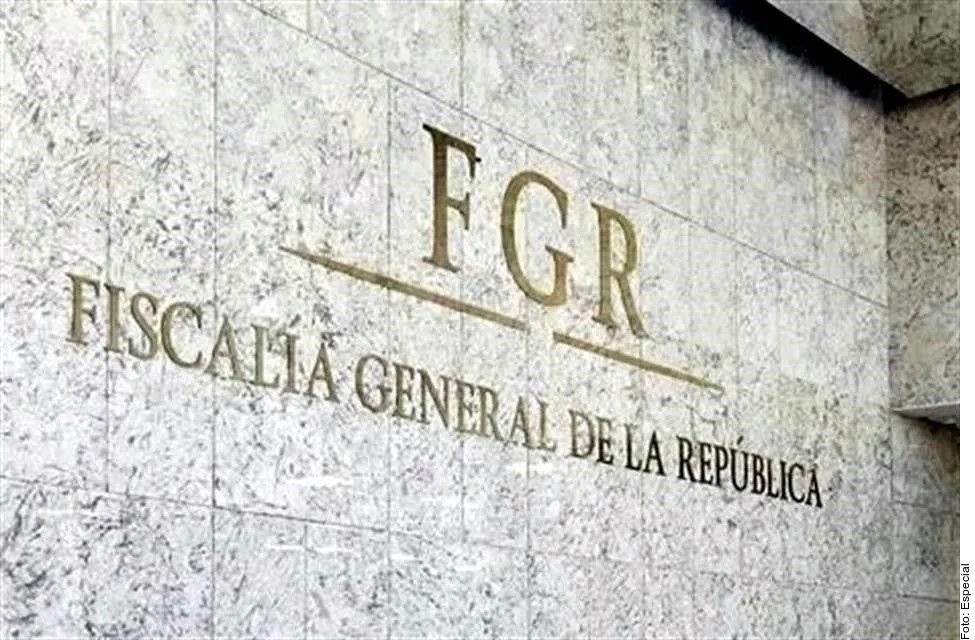 FGR retrasa fallo de licitación para renta de vehículos entre cuestionamientos de “candados”