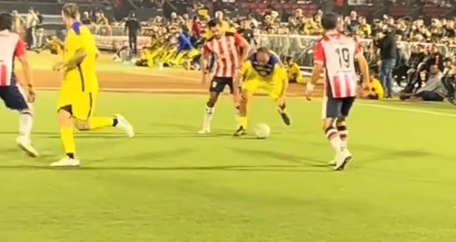 Cuauhtémoc Blanco: ¿tiene el mismo comportamiento en la política y en la cancha?